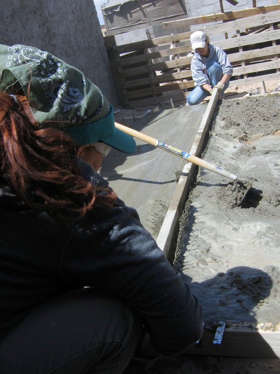 Image 30 of 168
jess and jen screed