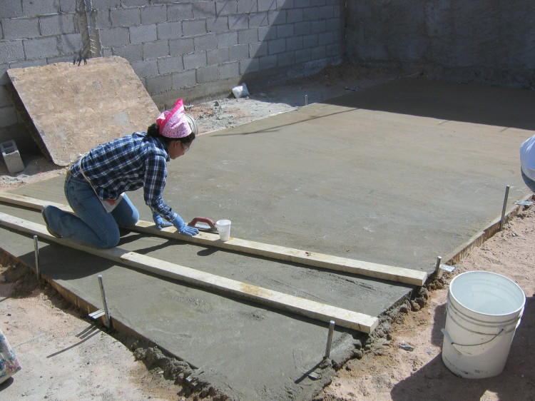 Image 47 of 168
the almost finished slab