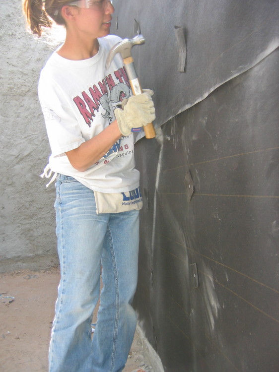 Image 100 of 168
jen hams it up for the camera