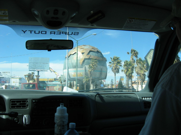 Image 128 of 168
recently modern architecture/space for rent (yes, the round thing is a building)